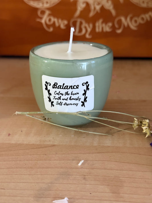 8.5 oz candle in container